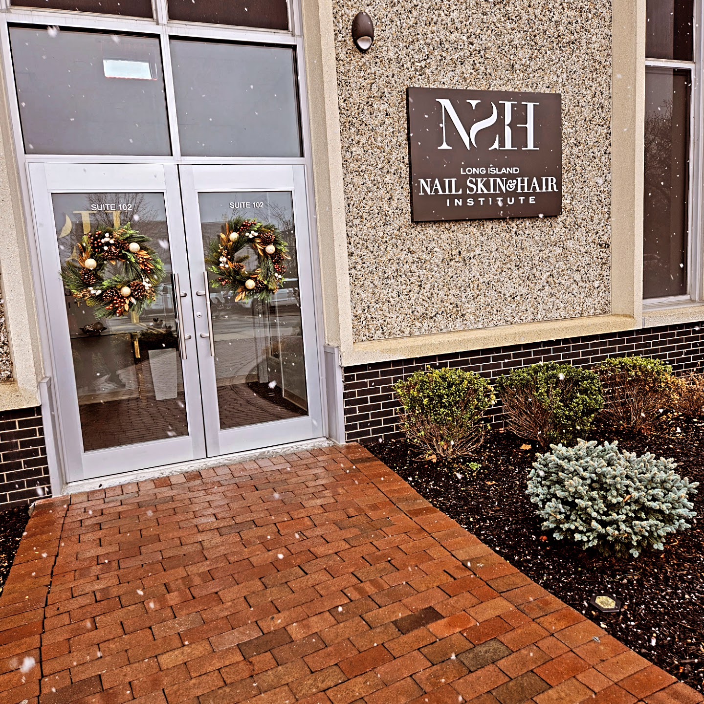Long Island Nail Skin & Hair Institute nail photo 4